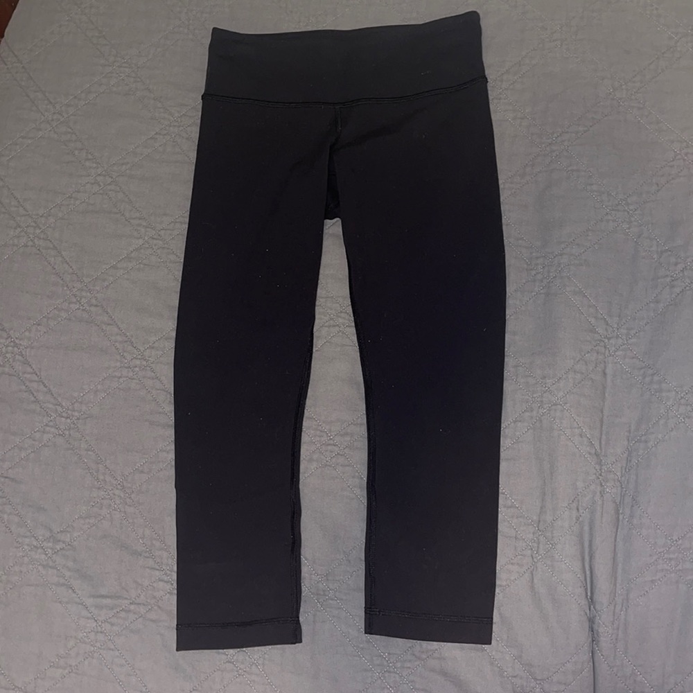 Cropped lululemon leggings!!